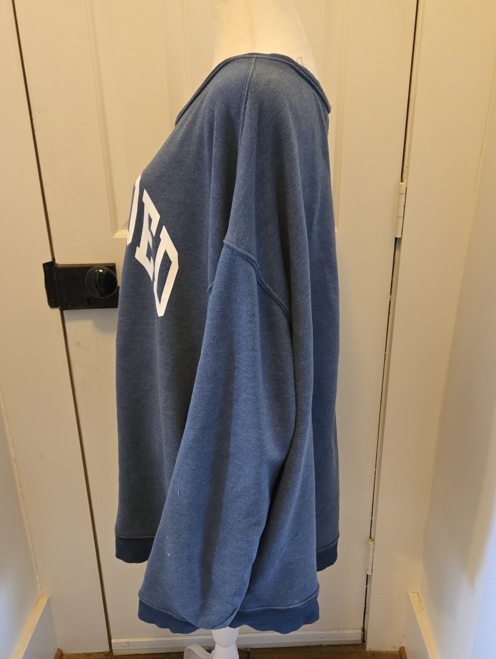 Free People Blue Crewneck Pullover with White 'GROUNDED' Graphic XL Oversized - Picture 3 of 16
